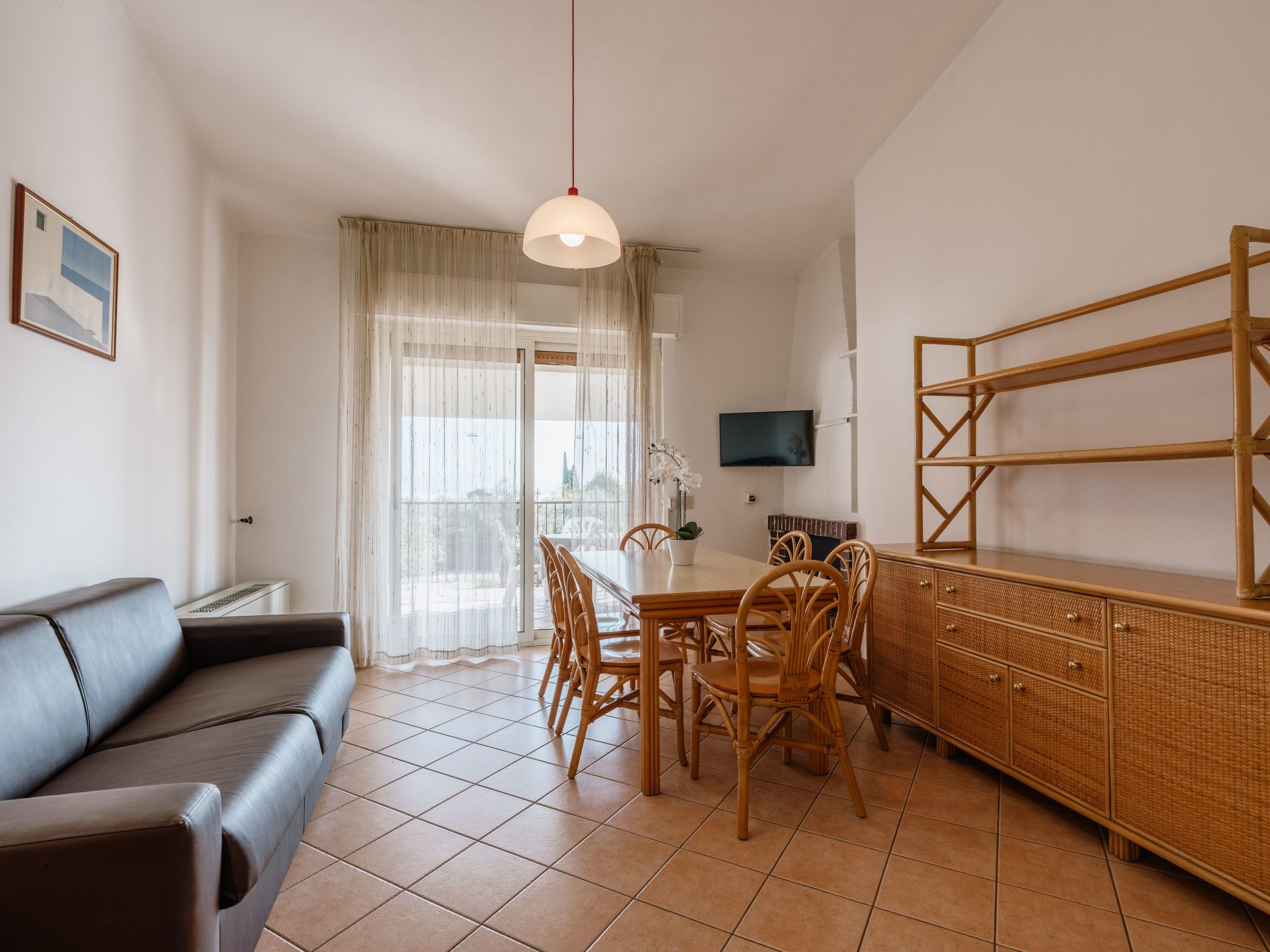 Dreizimmerwohnung in Villa eine Ebene-Inside