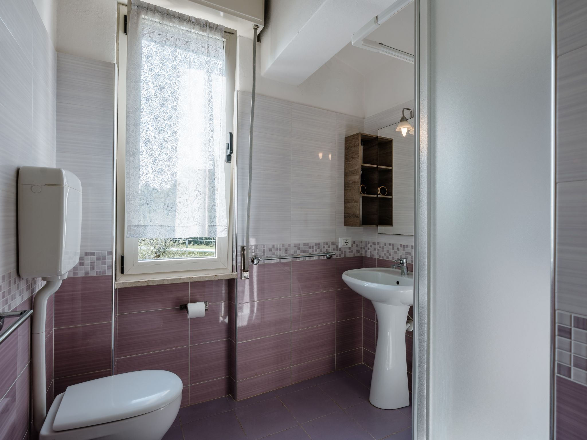 Dreizimmerwohnung in Villa eine Ebene-Inside