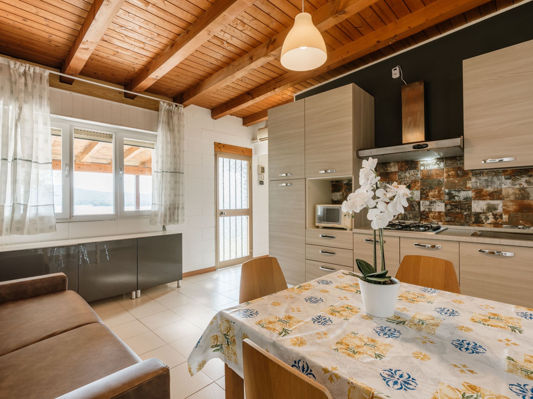 Zwei-Zimmer-Appartement in Villaggio Sanghen-Binnen