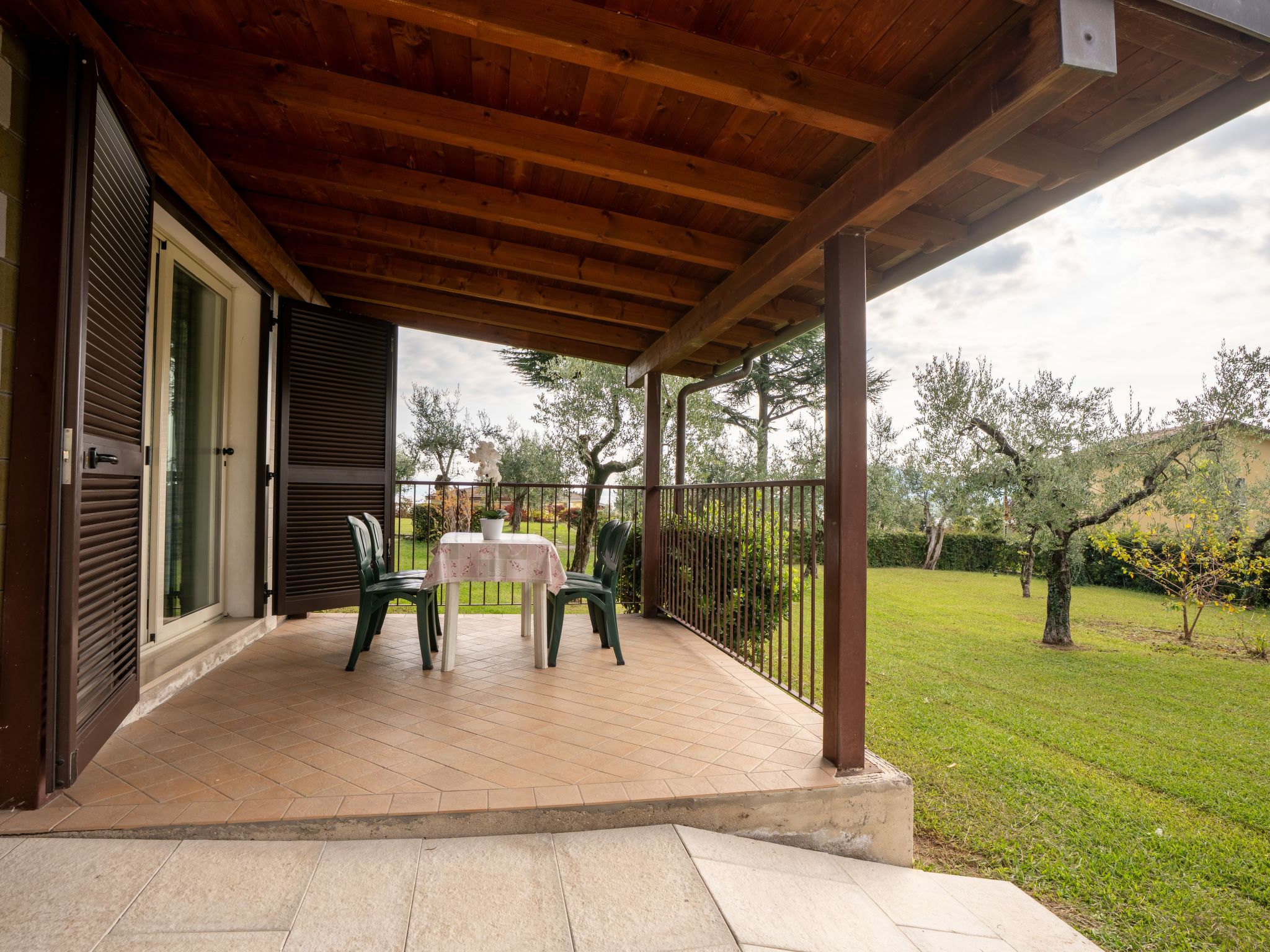 Zwei-Zimmer-Appartement in Villaggio Sanghen-Binnen