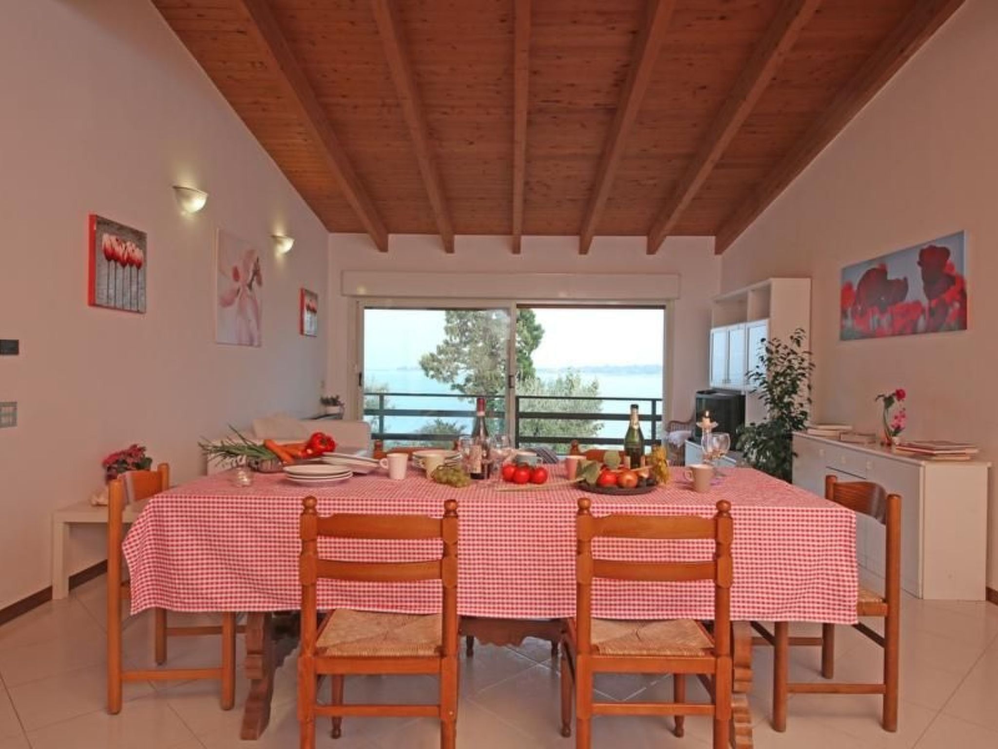 Appartement in Villaggio Sanghen mit Garten, Terrasse und gemeinsamem Pool-Inside