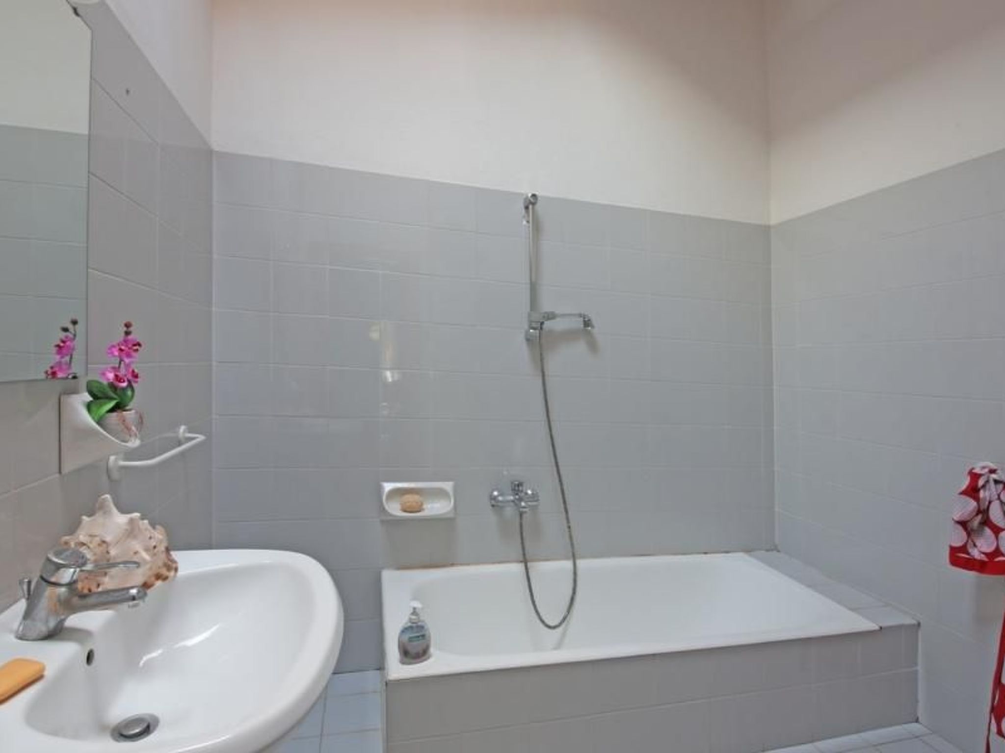 Appartement in Villaggio Sanghen mit Garten, Terrasse und gemeinsamem Pool-Inside