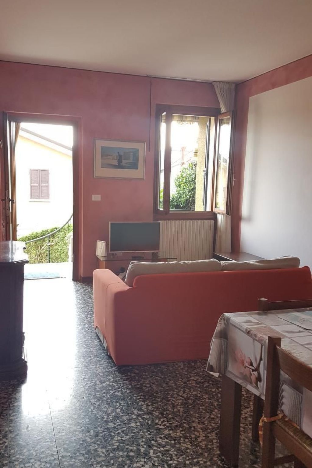 In Salò mit Grill, Terrasse und Garten-Binnen