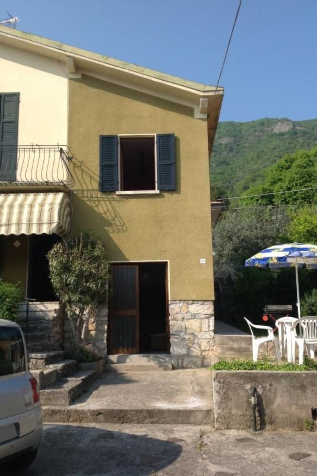 In Salò mit Grill, Terrasse und Garten-Binnen