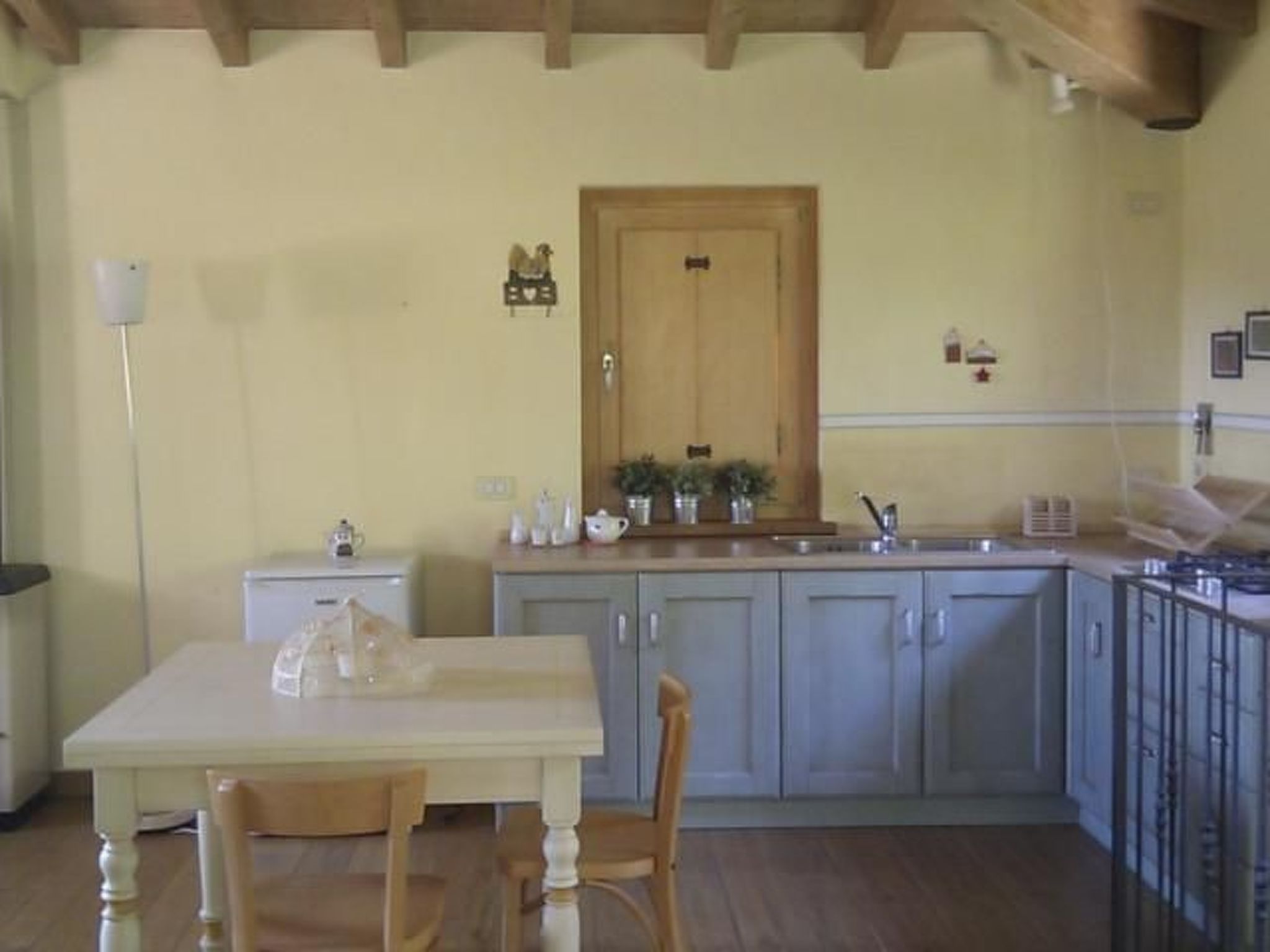 Wohnung mit Grill, Pool und Terrasse-Binnen