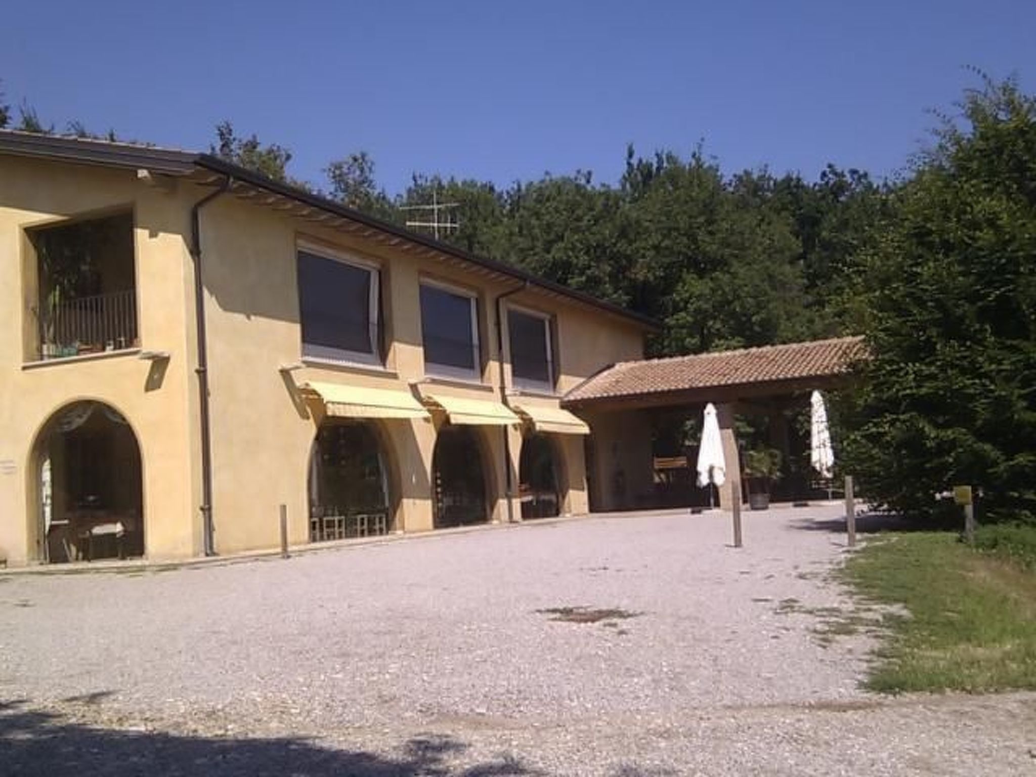 Wohnung mit Grill, Pool und Terrasse-Binnen