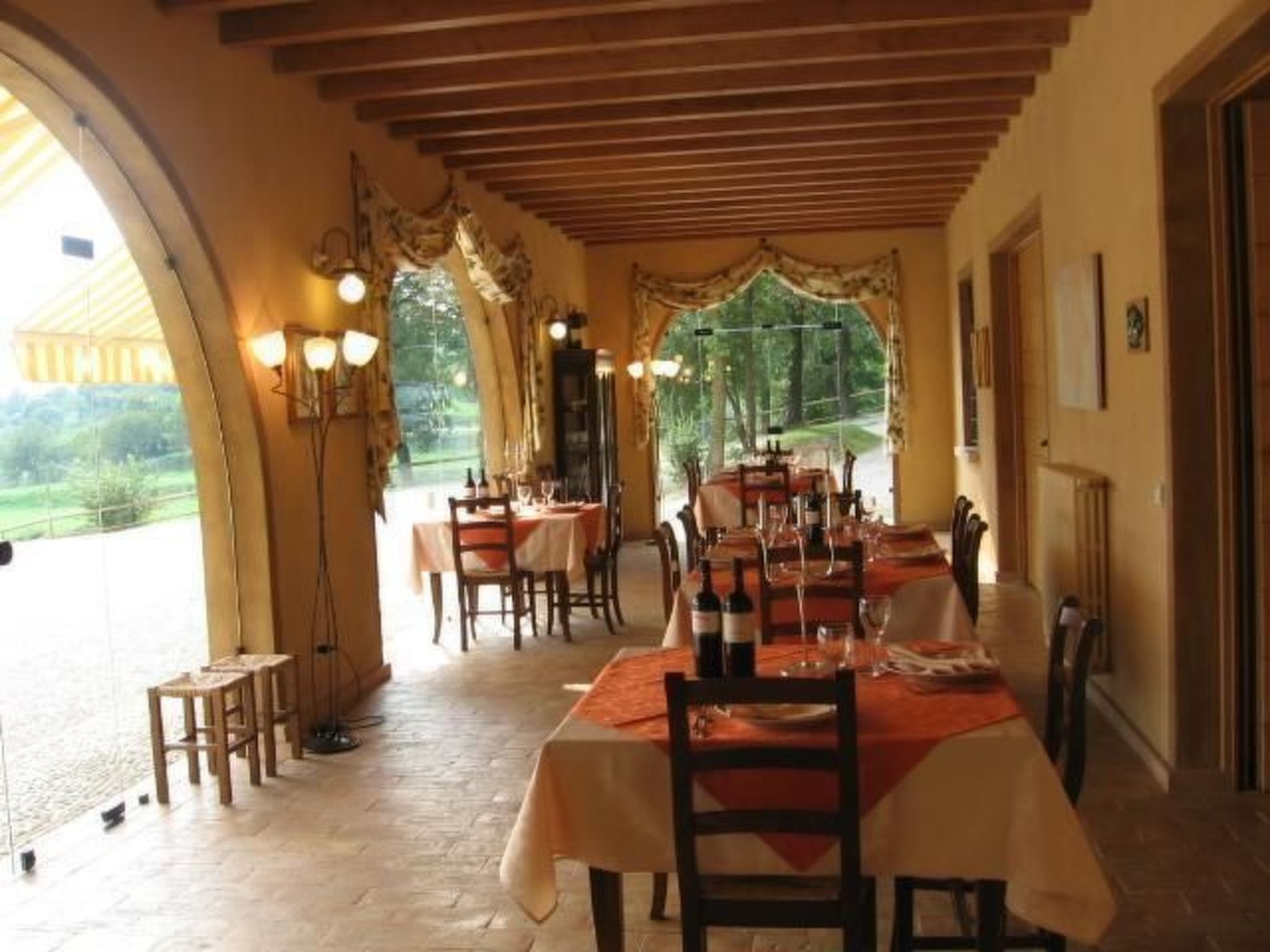 Wohnung mit Grill, Pool und Terrasse-Binnen