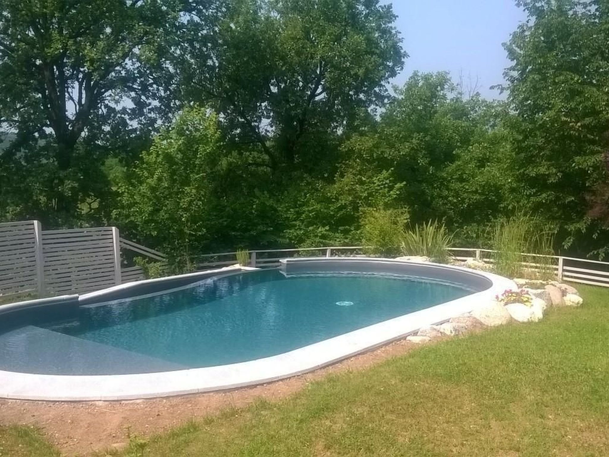 Wohnung mit Grill, Pool und Terrasse-Binnen