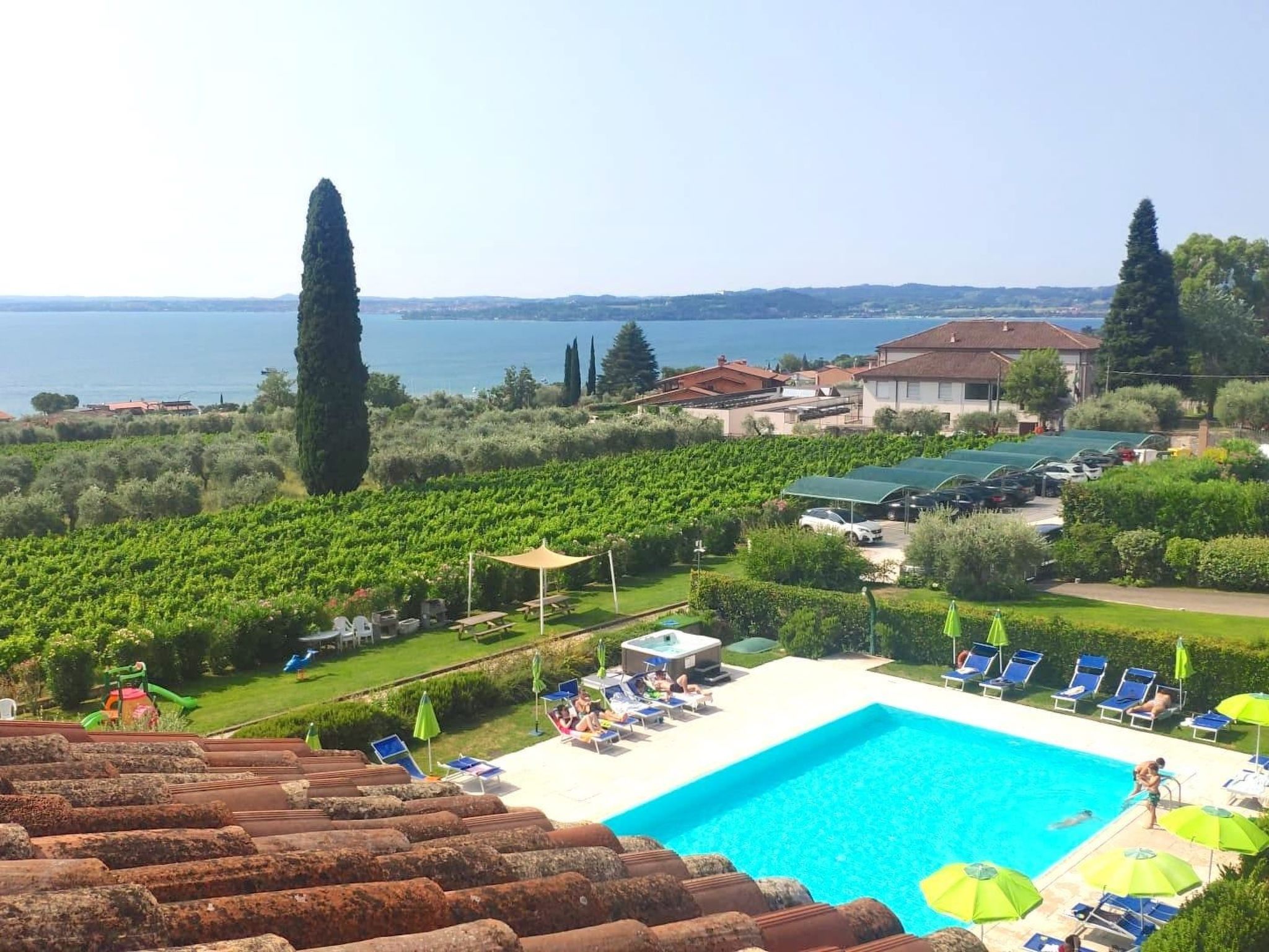 Wohnung mit privatem Garten und schöner Aussicht-Binnen