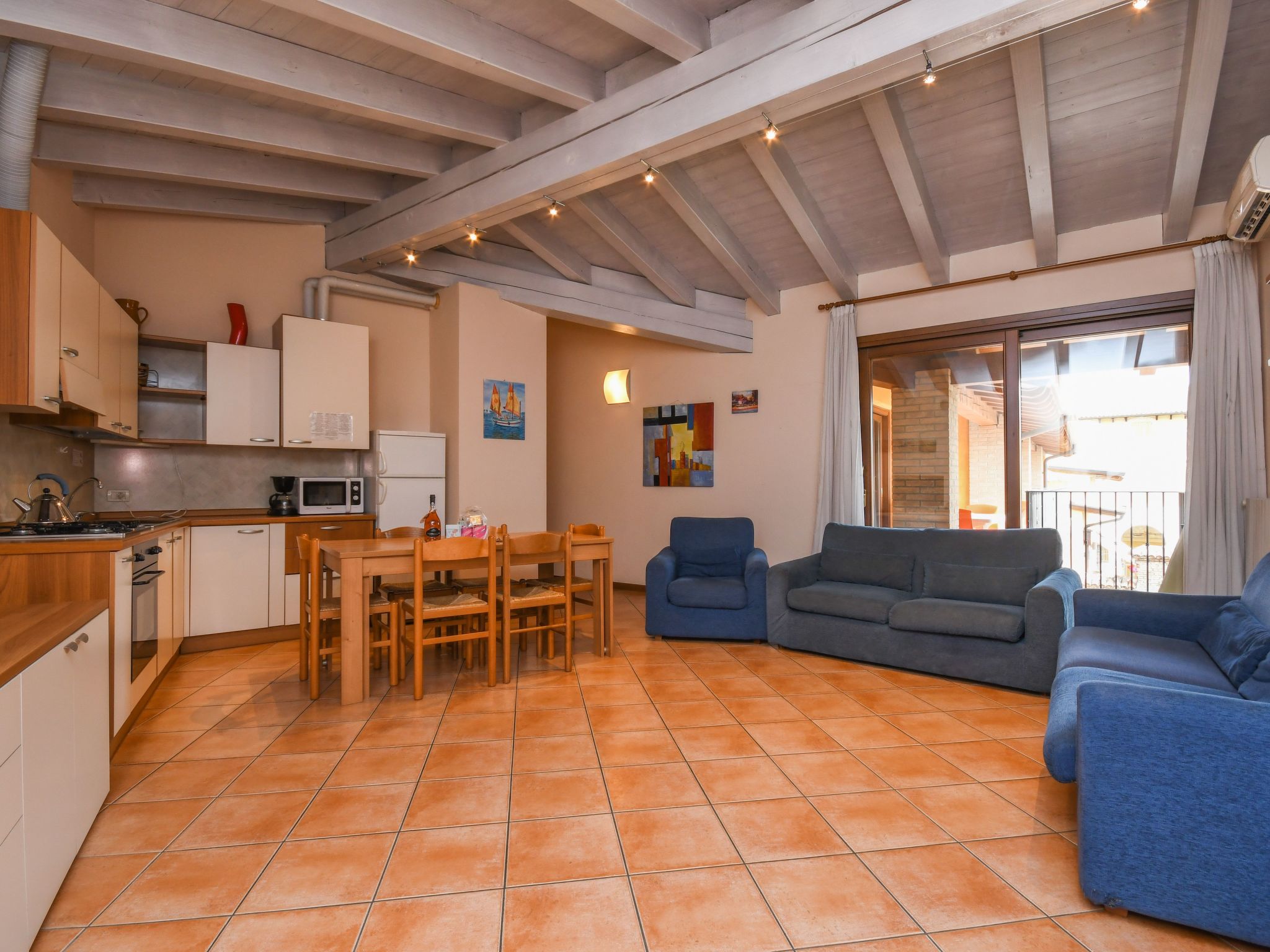 Wohnung in Moniga Del Garda mit Seeblick-Binnen