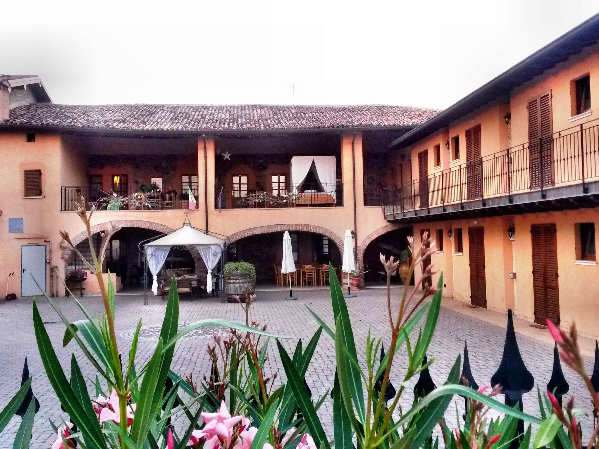 The Agriturismo SANGALLO welcomes you to a historic colonial farmhouse dating back to the end of the 18th century, nestled in the heart of the Valtenesi, near the centre of Bedizzole. Our structure of..