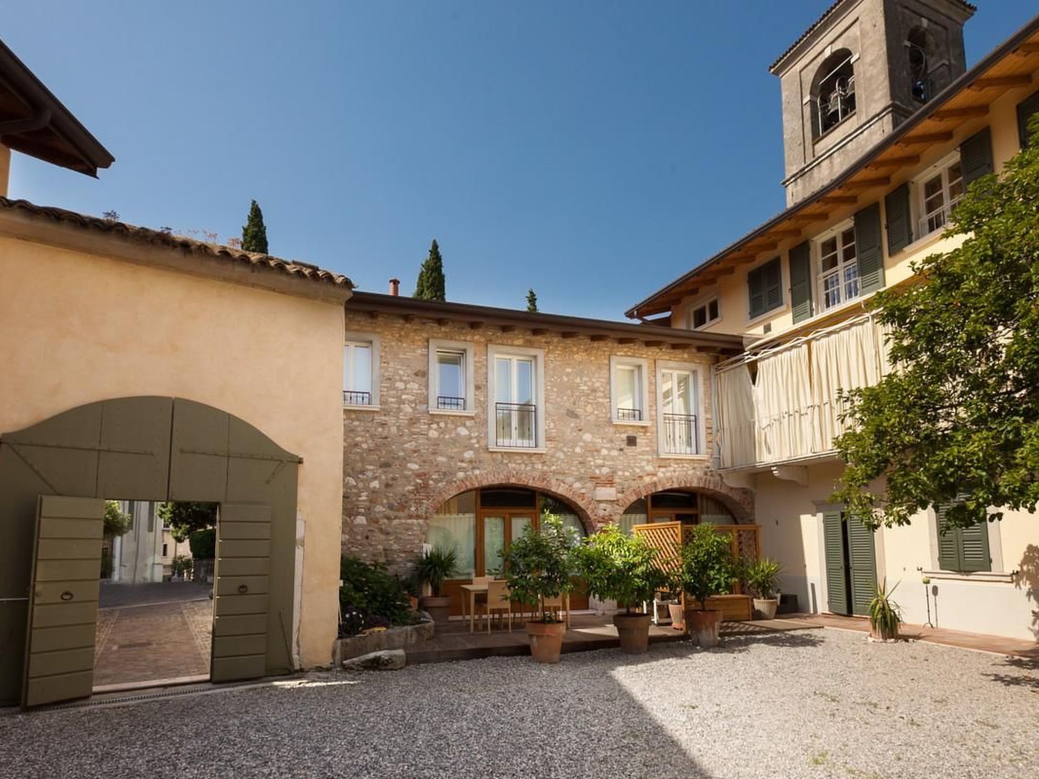 Loft in San Felice Del Benaco mit Terrasse-Image-tags.info