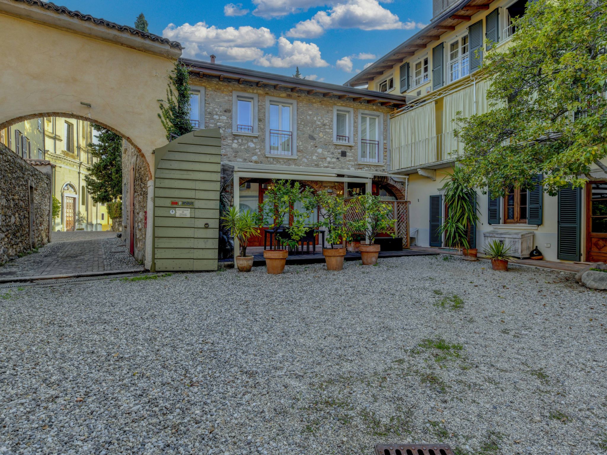 Wohnung mit Terrasse-Image-tags.info