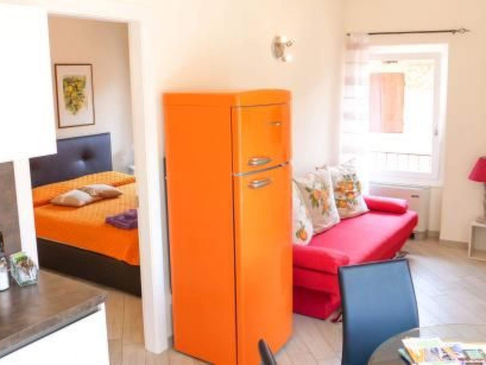 Orange' Wohnung mit privater Terrasse-Binnen