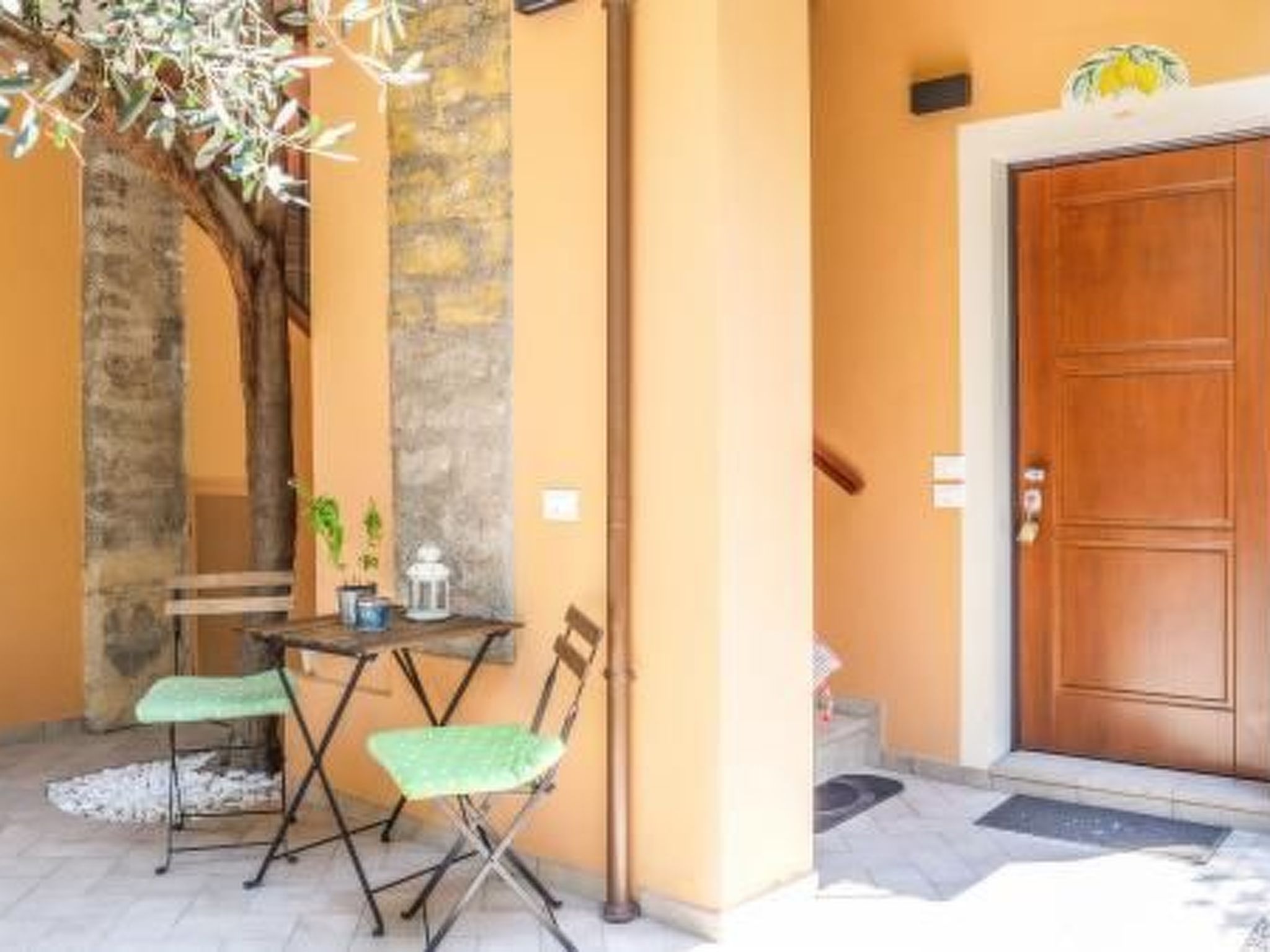 'Ca' due Olivi' mit eigener Terrasse-Binnen