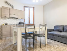 Rustiek appartement in Formaga, 8 km van het Gardameer - thumbnail 4
