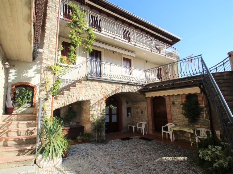 Search and Stay destination Provincia di Brescia, Lombardia - Italy from AU$ 121. Adalgisa