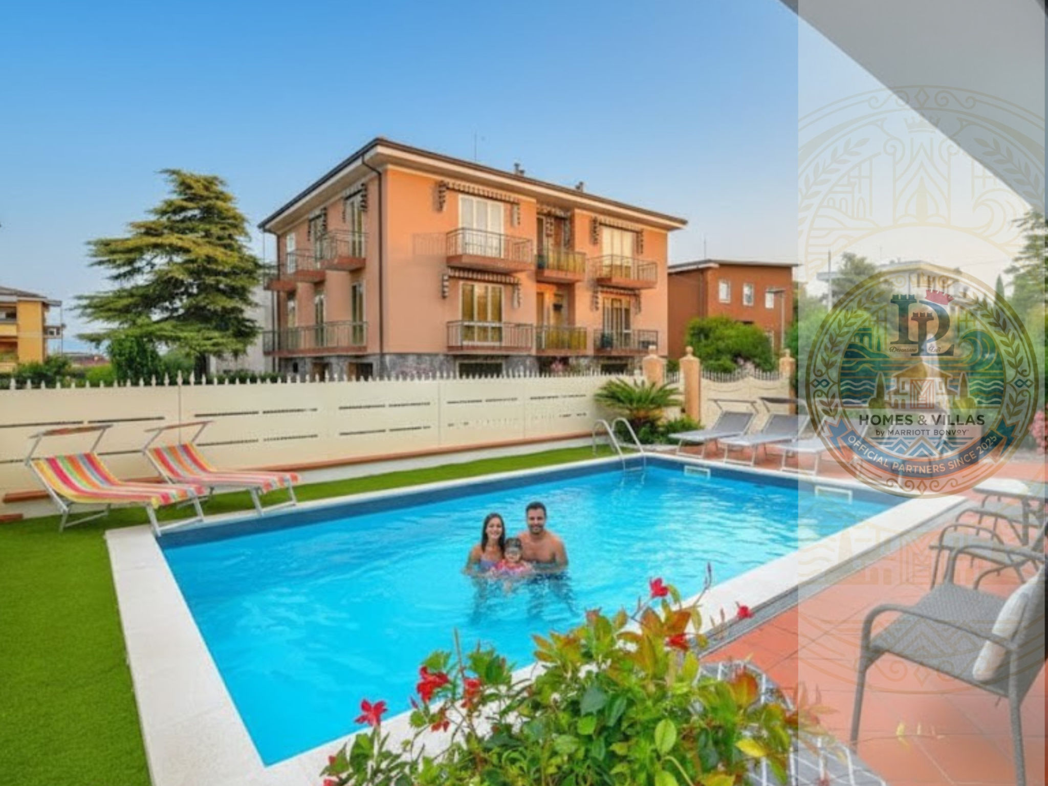 45 - Garden and Pool in Desenzano centrum
