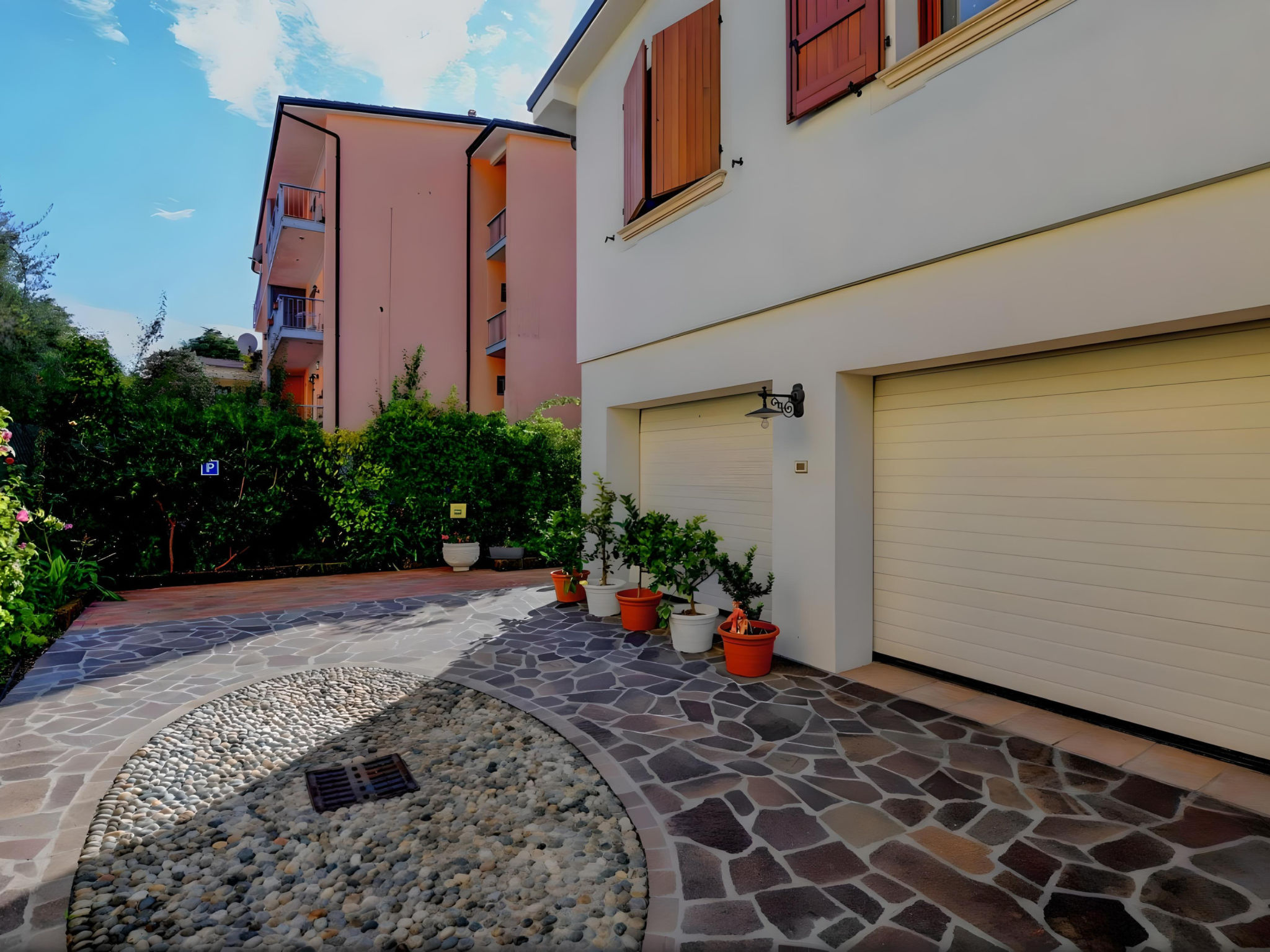 45 - Garden and Pool in Desenzano centrum - Draußen