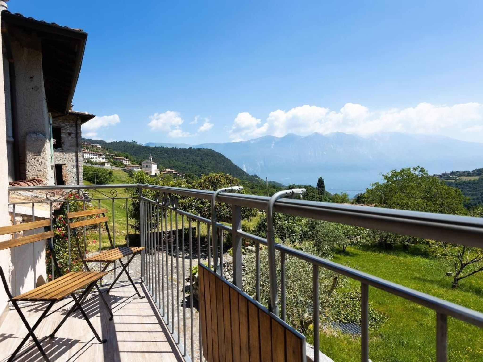 Arthur' Wohnung mit Blick aufs Wasser-Image-tags.info