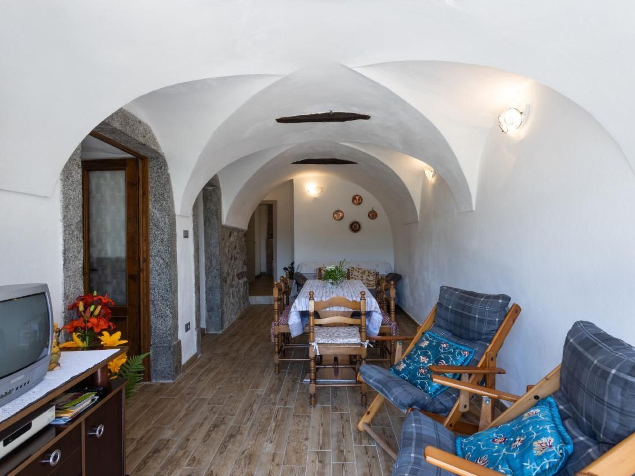 Antica Corte Ginevra-Ap.Lancillotto Gardasee-Image-tags.info