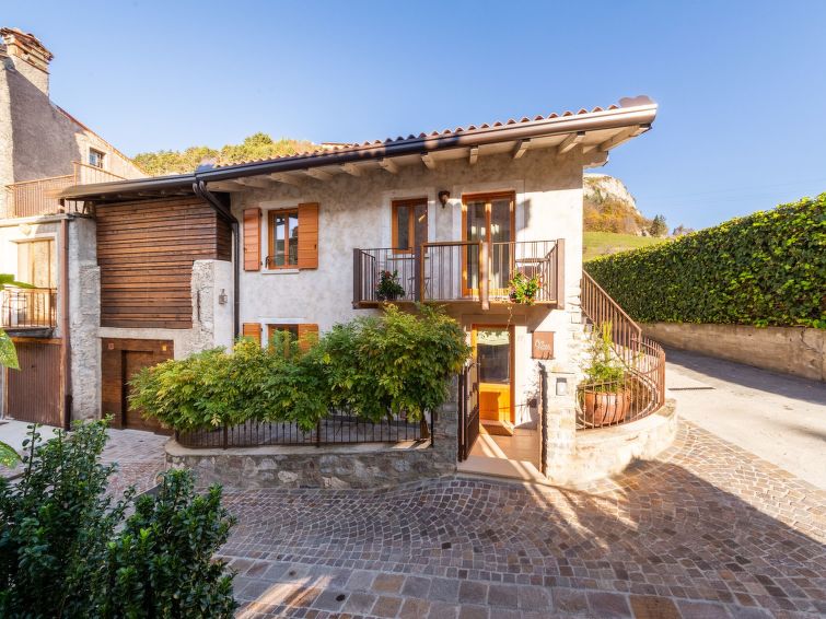 Centraal gelegen appartement met bergzicht in Limone sul Garda in Limone sul Garda