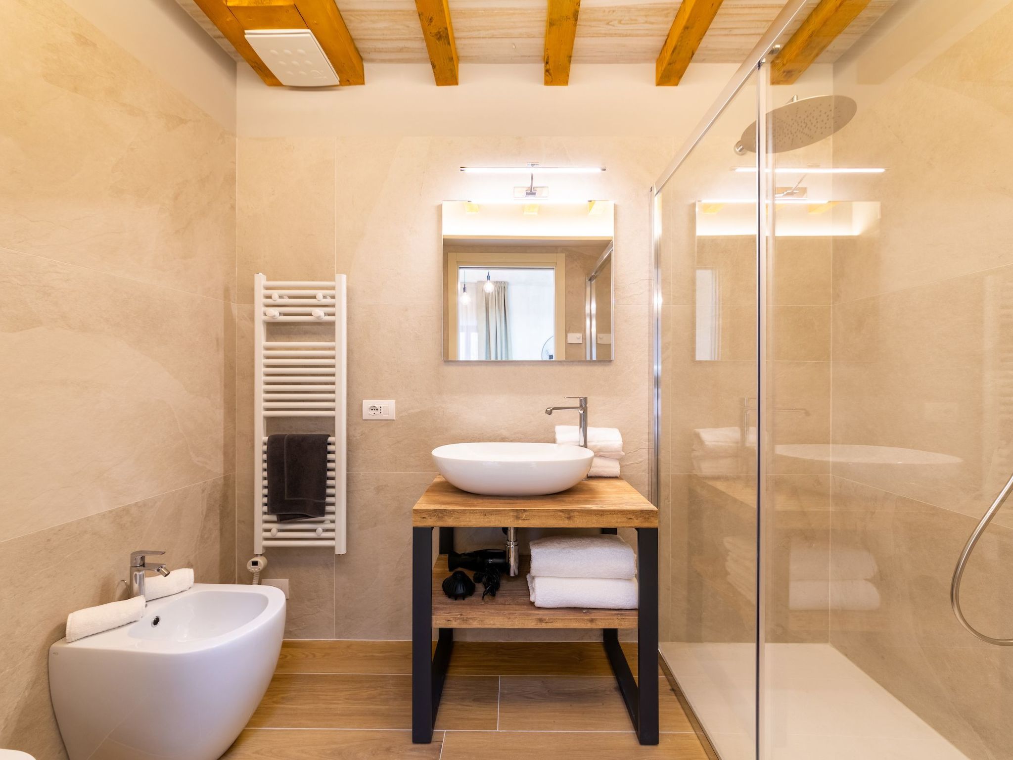 Wohnung in Voltino mit Privatparkplatz-Image-tags.info