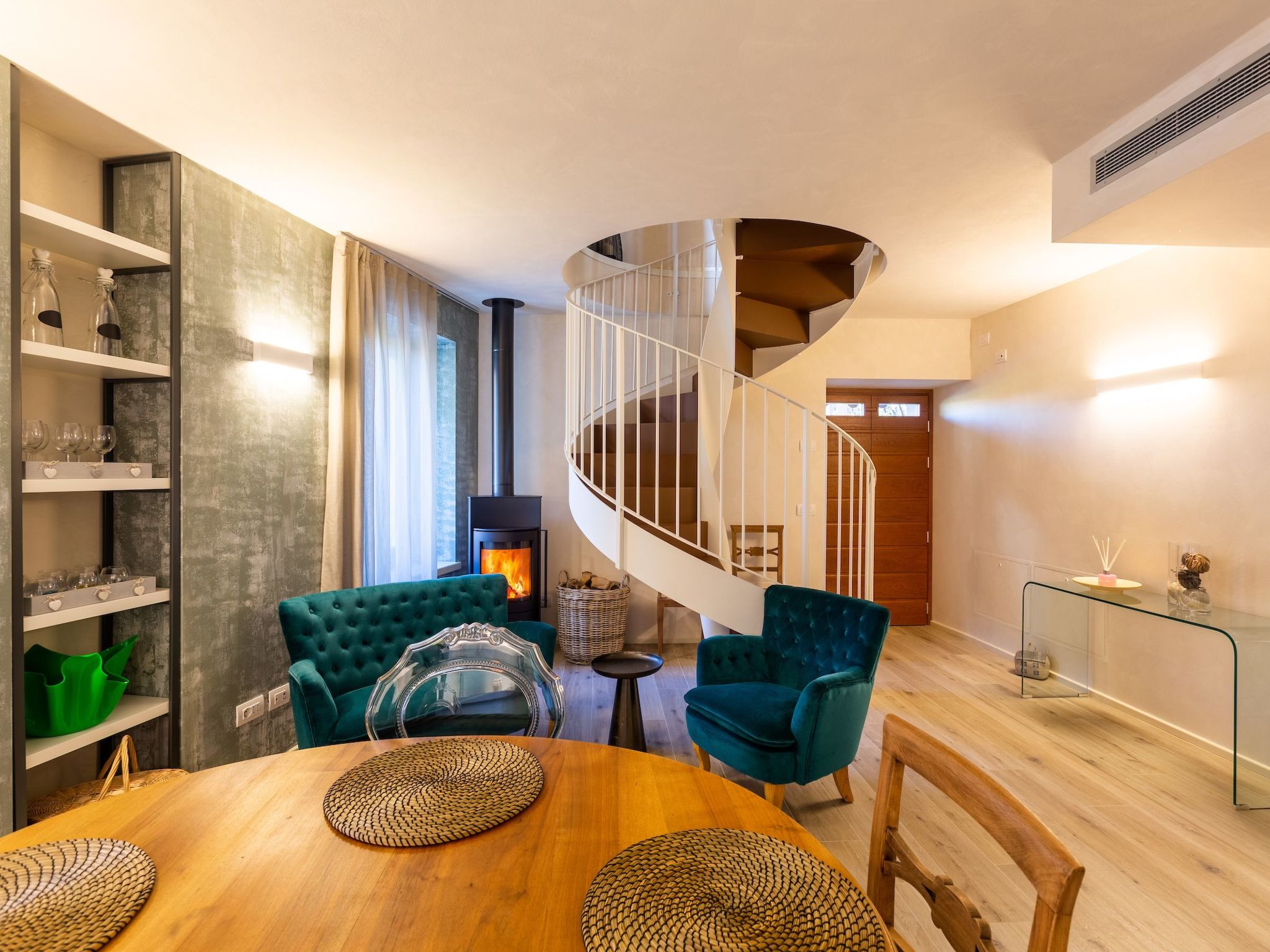 Wohnung in Voltino mit Privatparkplatz-Image-tags.info