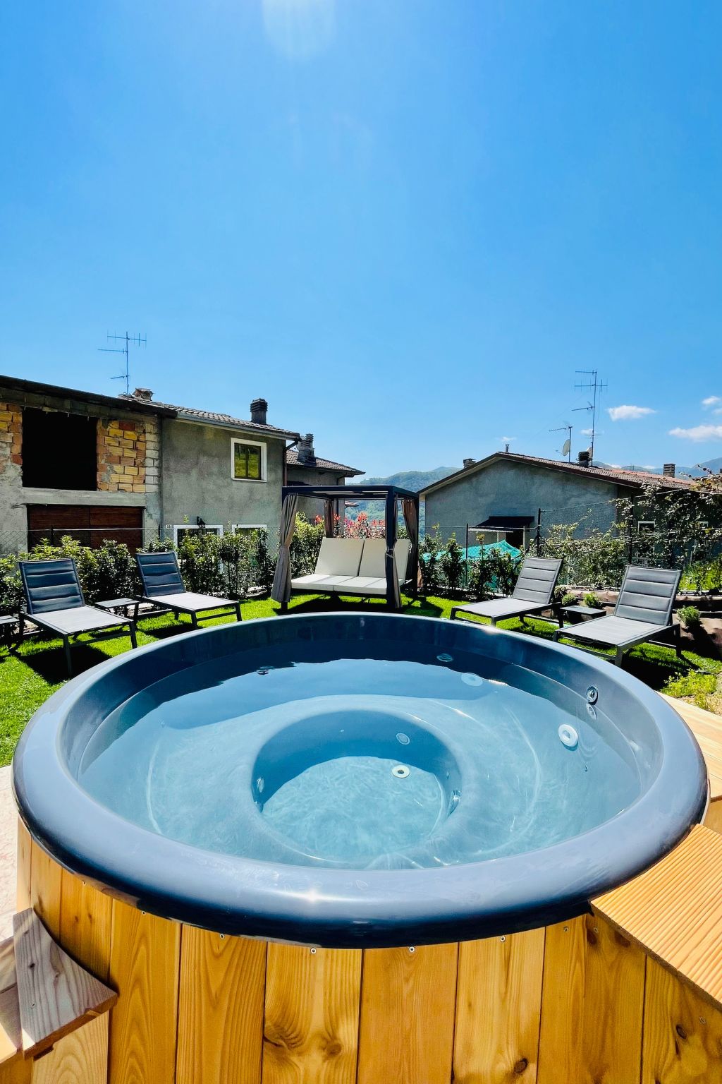 Wohnung in Voltino mit Garten-Image-tags.info