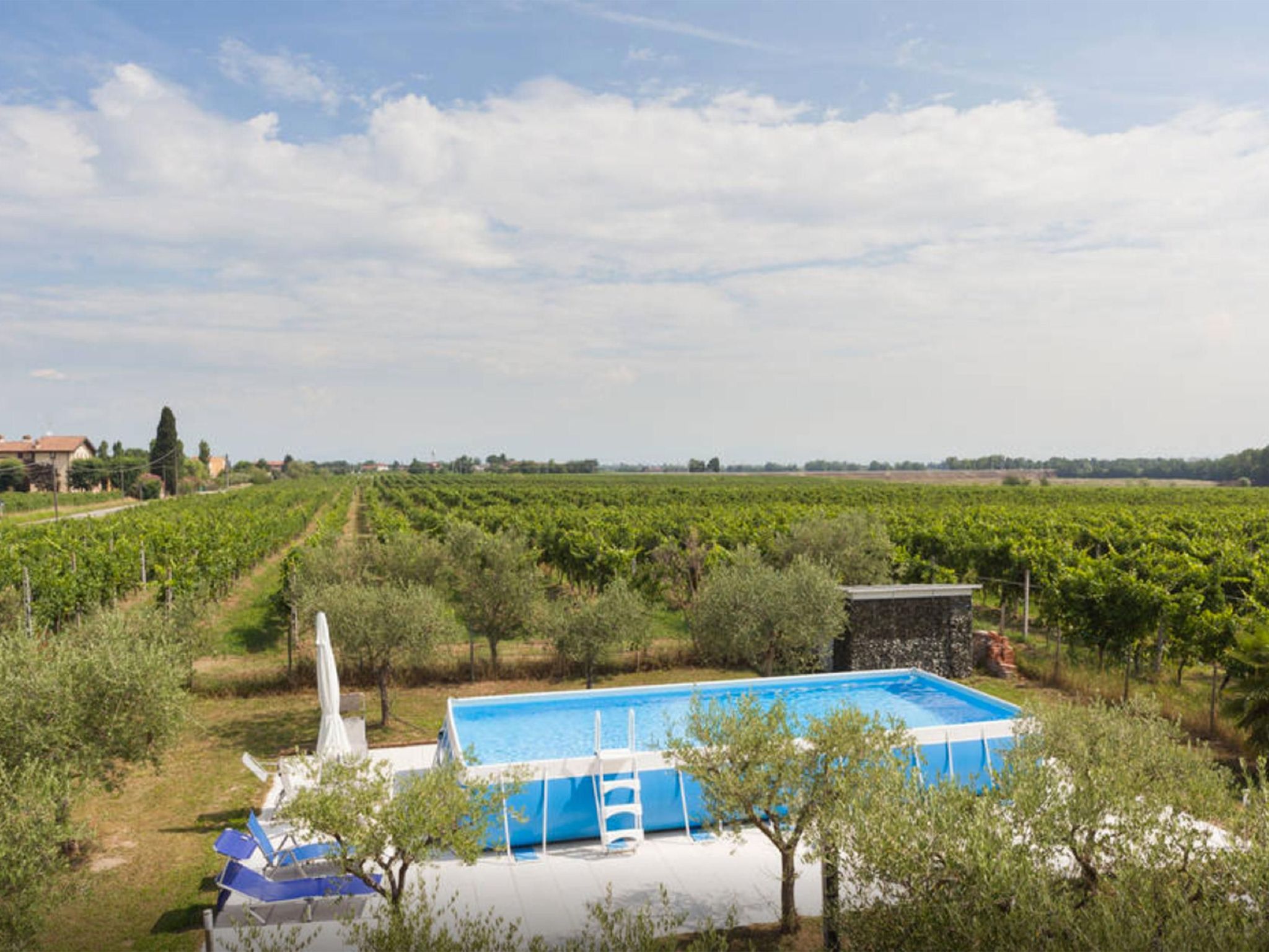 "Cascina Tabachera-Draußen