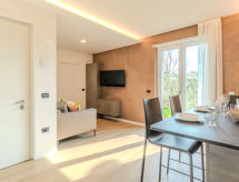 Modern vakantiehuis voor 8 personen nabij Riva del Garda met bergzicht - thumbnail 3