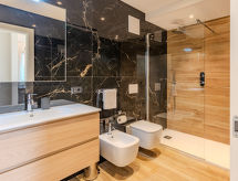 Modern vakantiehuis voor 8 personen nabij Riva del Garda met bergzicht - thumbnail 5