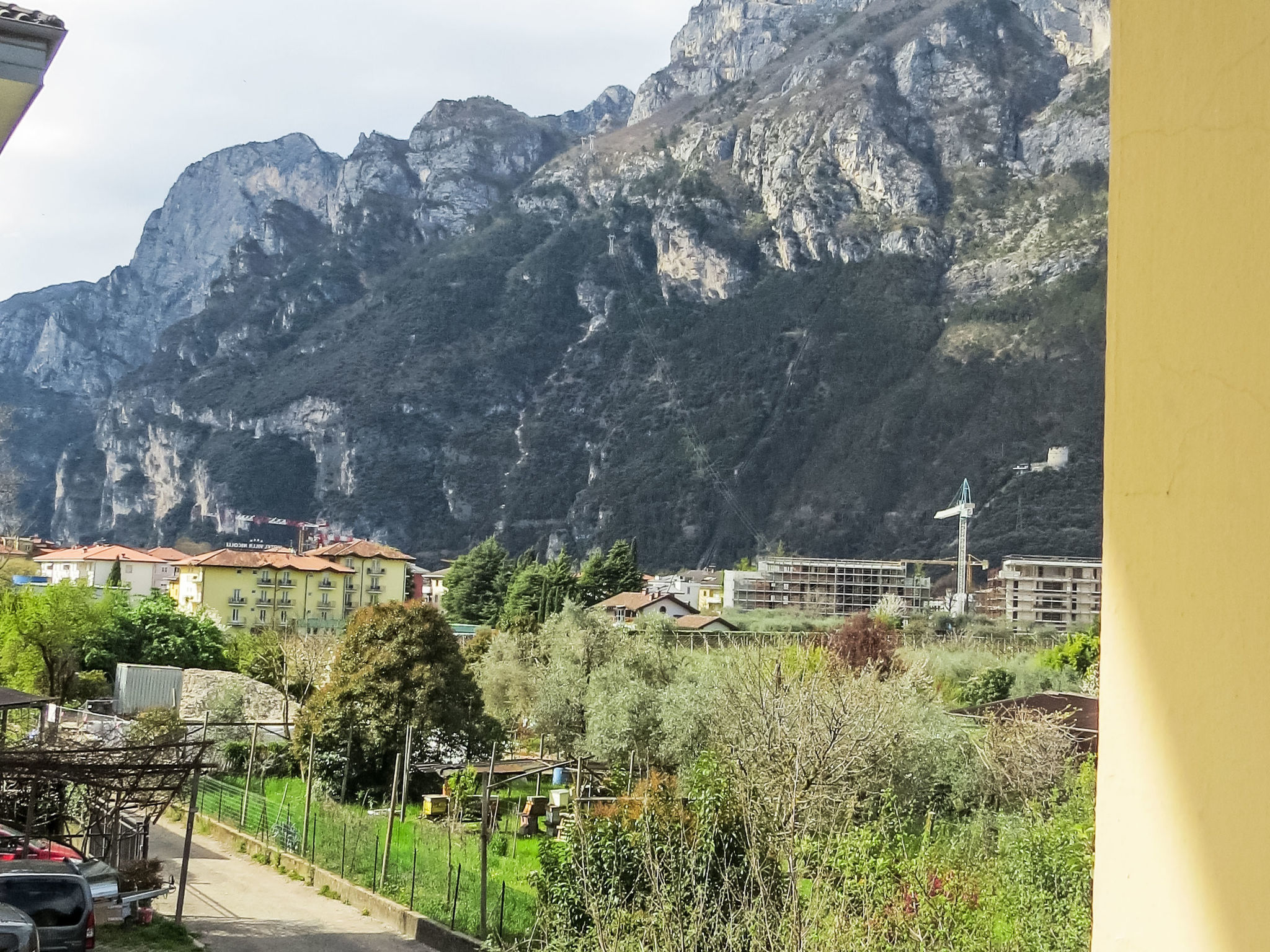 Photo of Villa im Grünen in Riva del Garda mit Terrasse