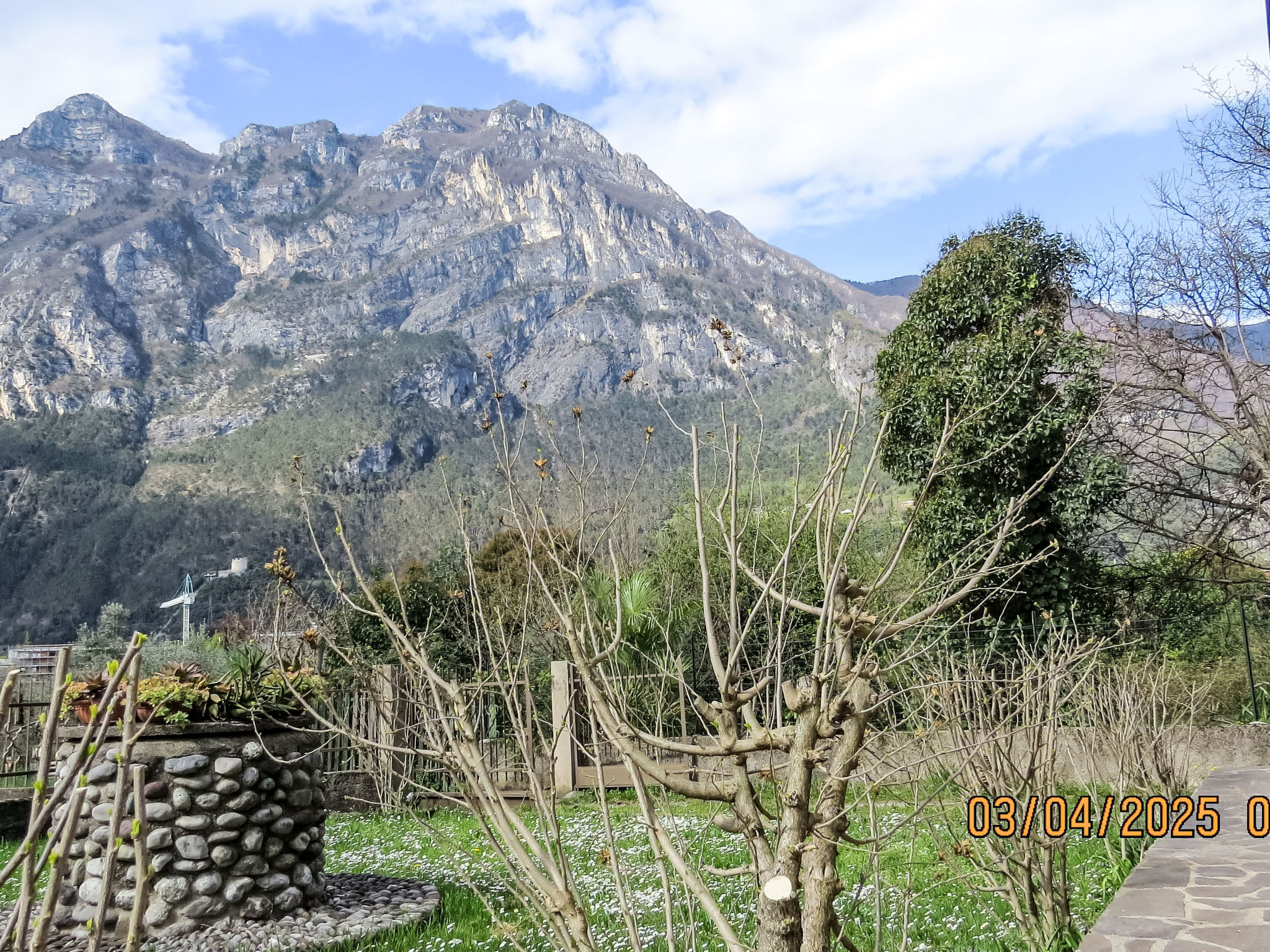 Villa im Grünen in Riva del Garda mit Terrasse