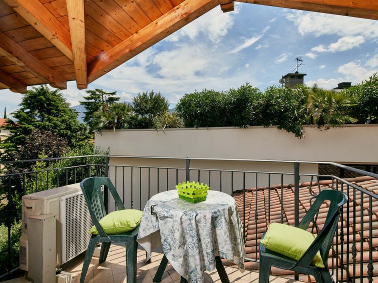 Schönes Dachgeschosszimmer Mit Großem Balkon Bv5 - Riva del Garda