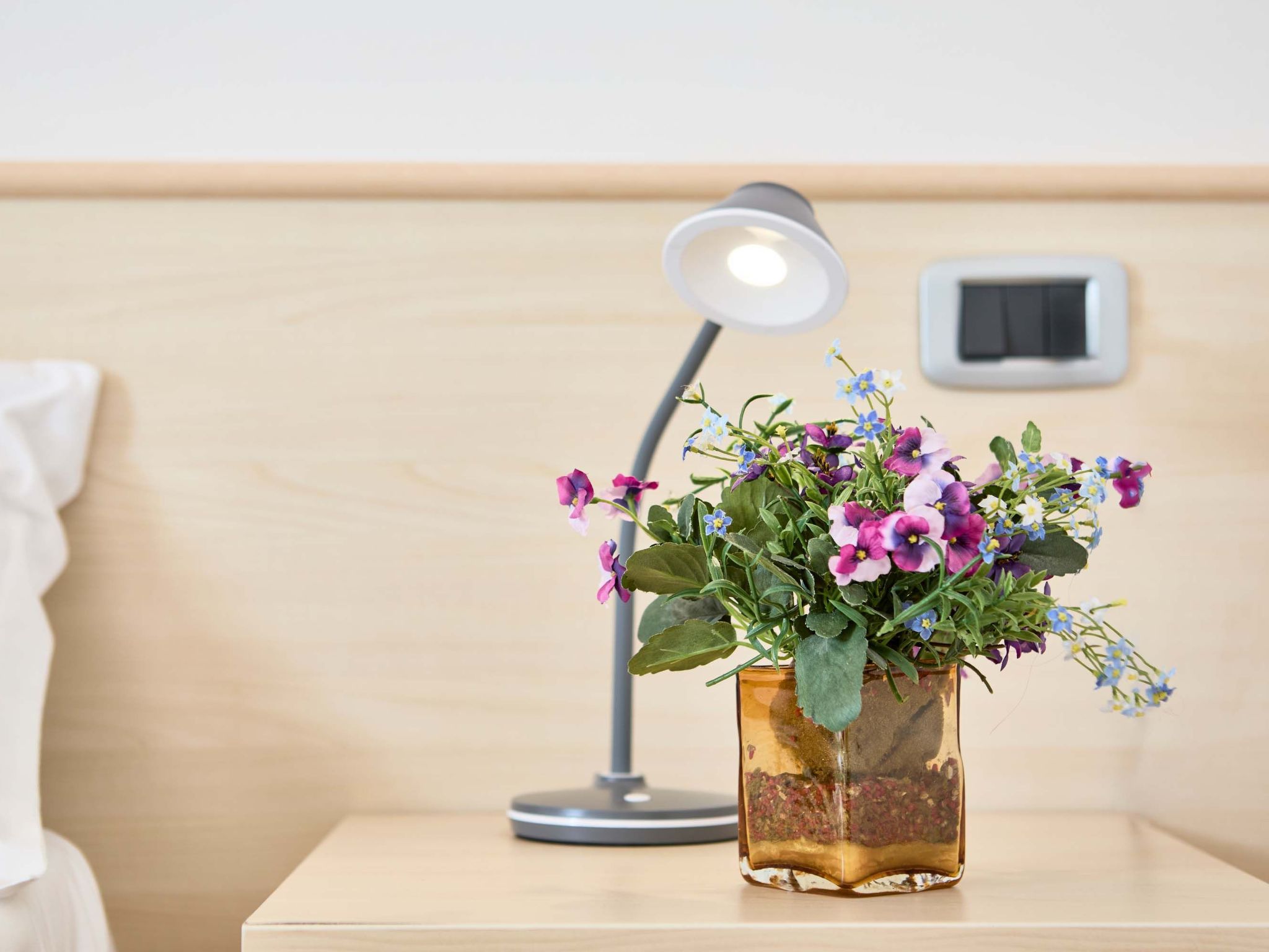 Schönes Dachgeschosszimmer mit großem Balkon BV5-Inside