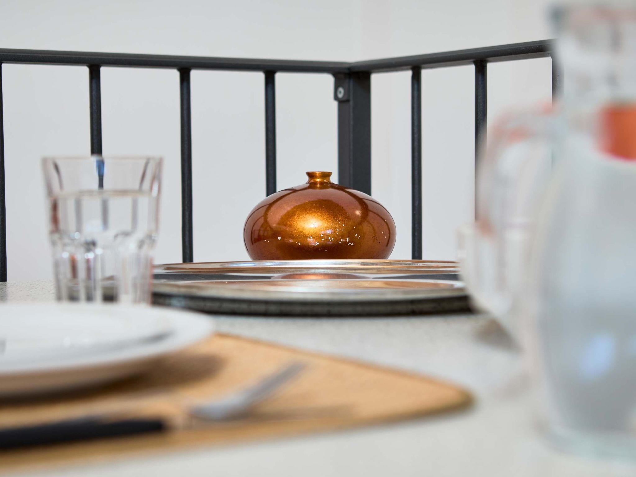 Schönes Dachgeschosszimmer mit großem Balkon BV5-Inside