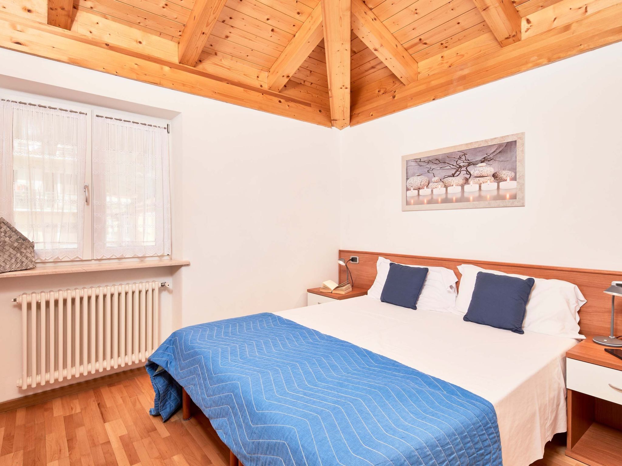 Superior-Dachgeschosszimmer mit großem Balkon BV4-Inside