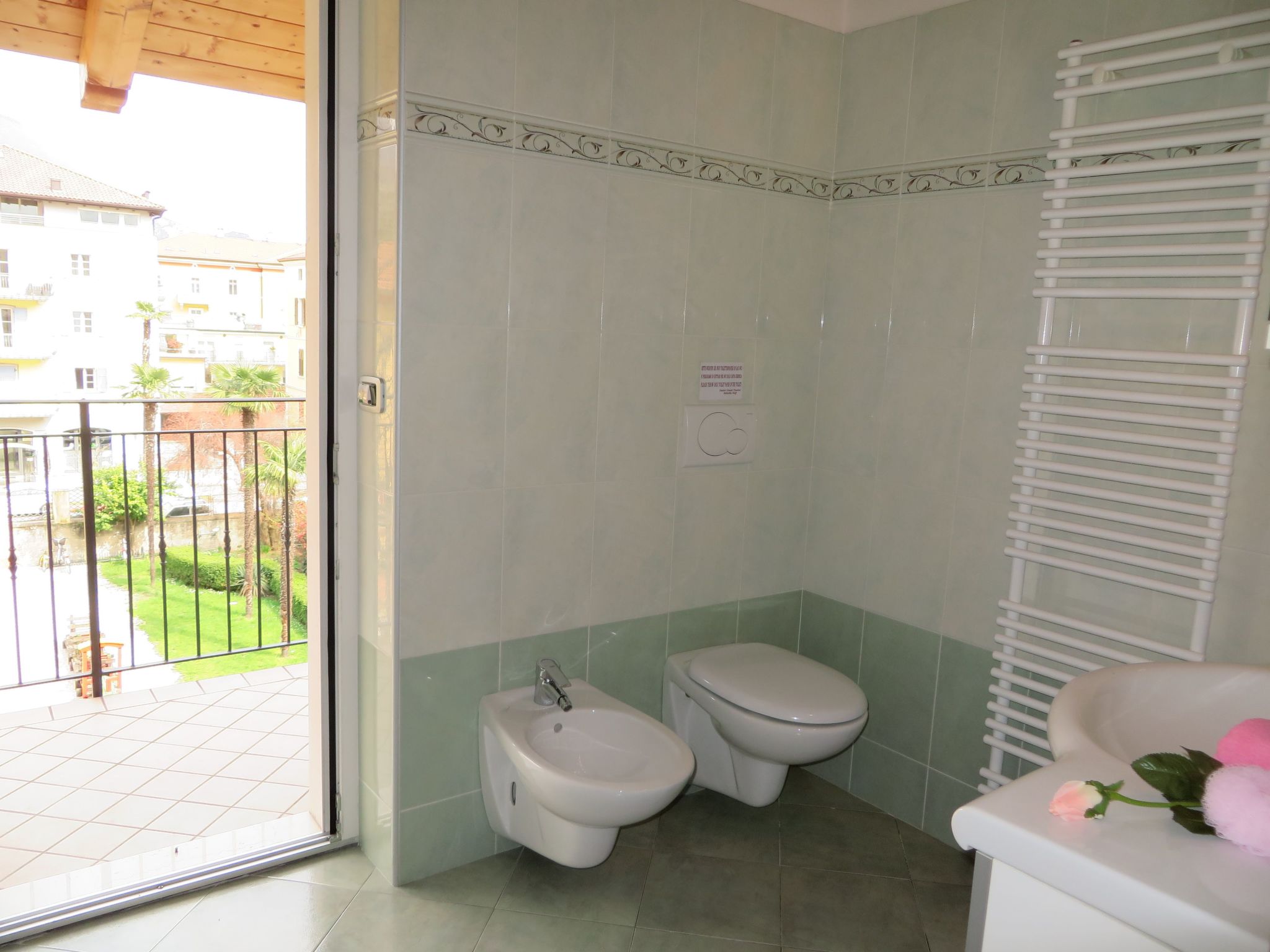 Superior-Dachgeschosszimmer mit großem Balkon BV4-Inside