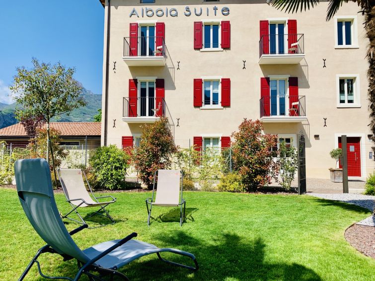 Albola Suite Apartment in Riva del Garda