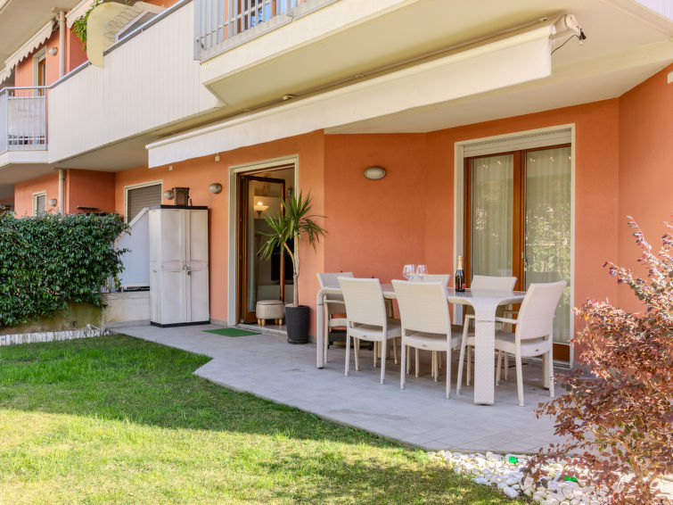 Photo of Garden Apartment