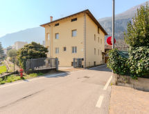 Calicantus - Nespolo