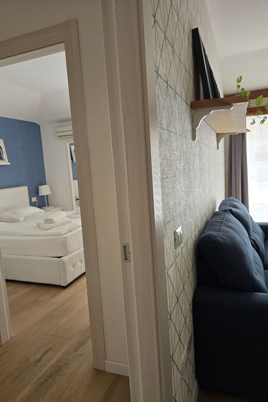 Für 2 Personen  + 3 Kinder ca. 70 m&sup2- in Torbole, Oberitalienische Seen (Ga - Binnen