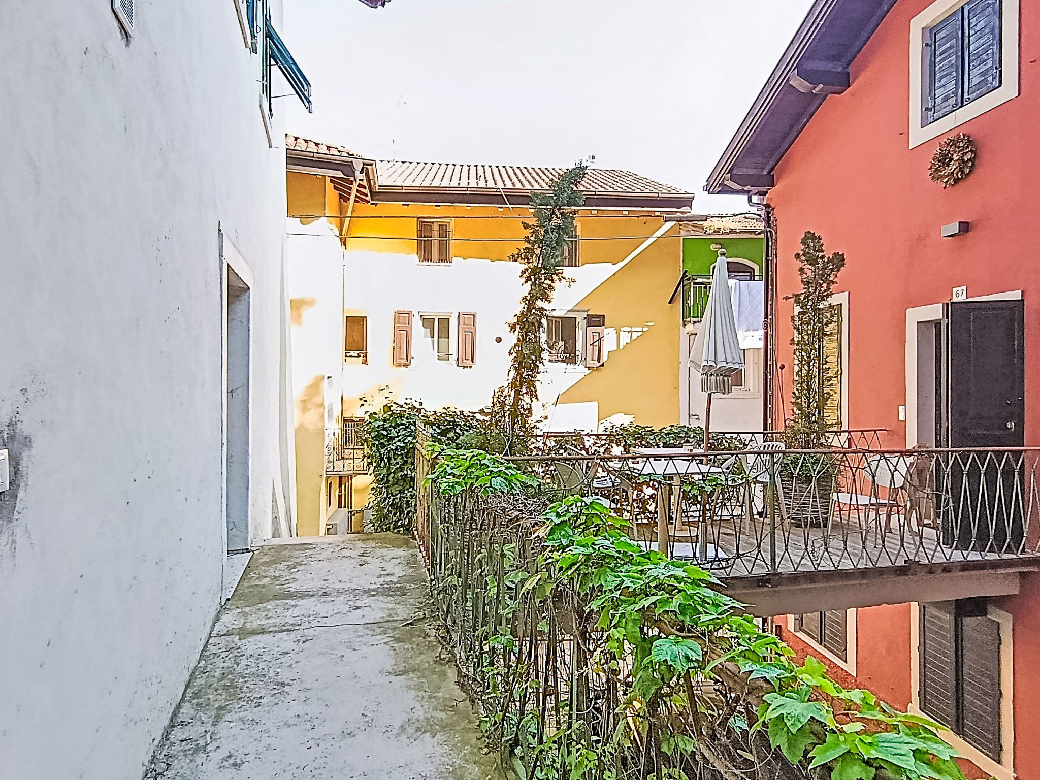 Via Monte Brione - Outside