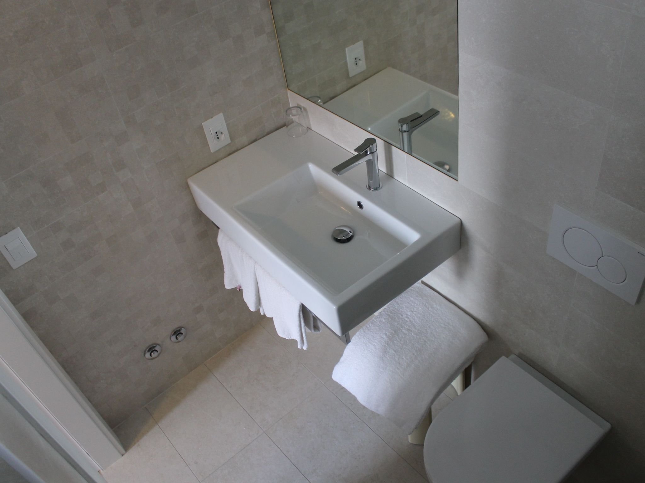 Photo of Ruhige Zweizimmerwohnung mit Blick auf das Schloss