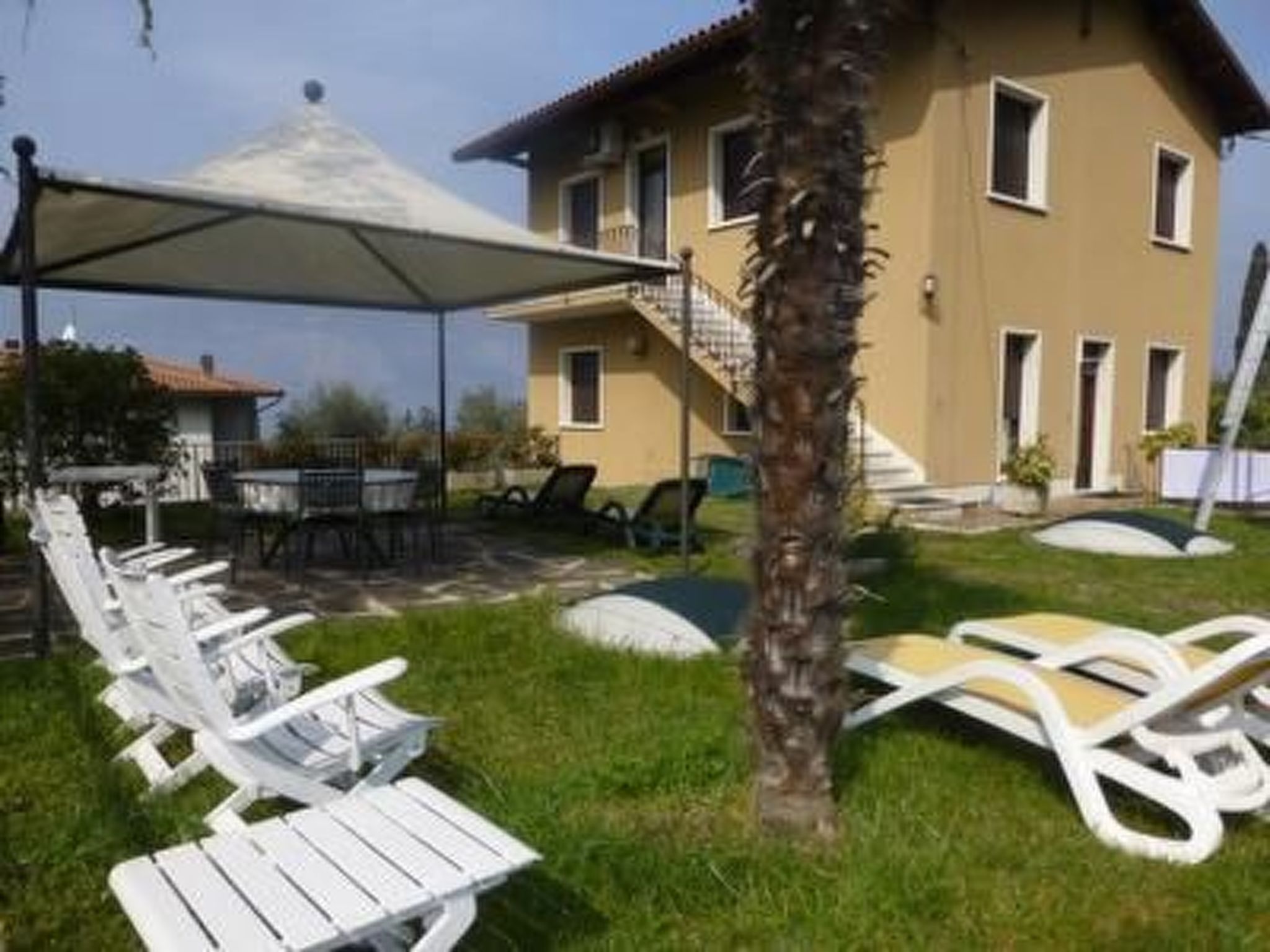 Vakantiehuis met omheinde tuin in Malcesine (Italië) 1 hond is welkom