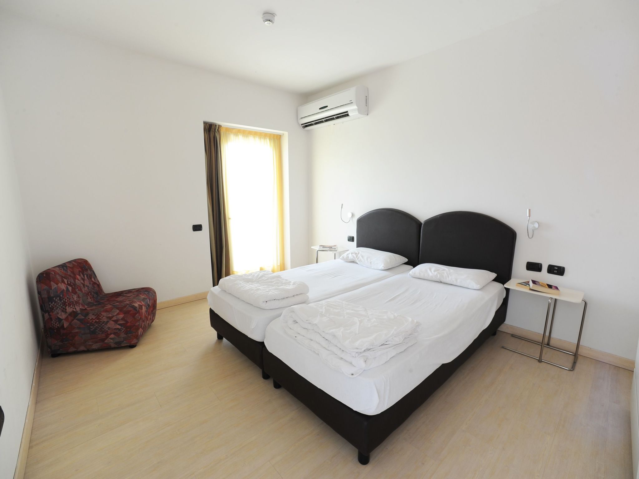 Zwei-Zimmer-Wohnung mit Seeblick-Image-tags.info