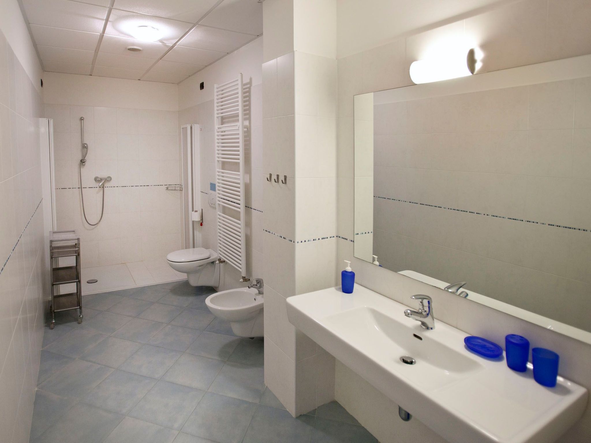 Zwei-Zimmer-Wohnung mit Seeblick-Image-tags.info