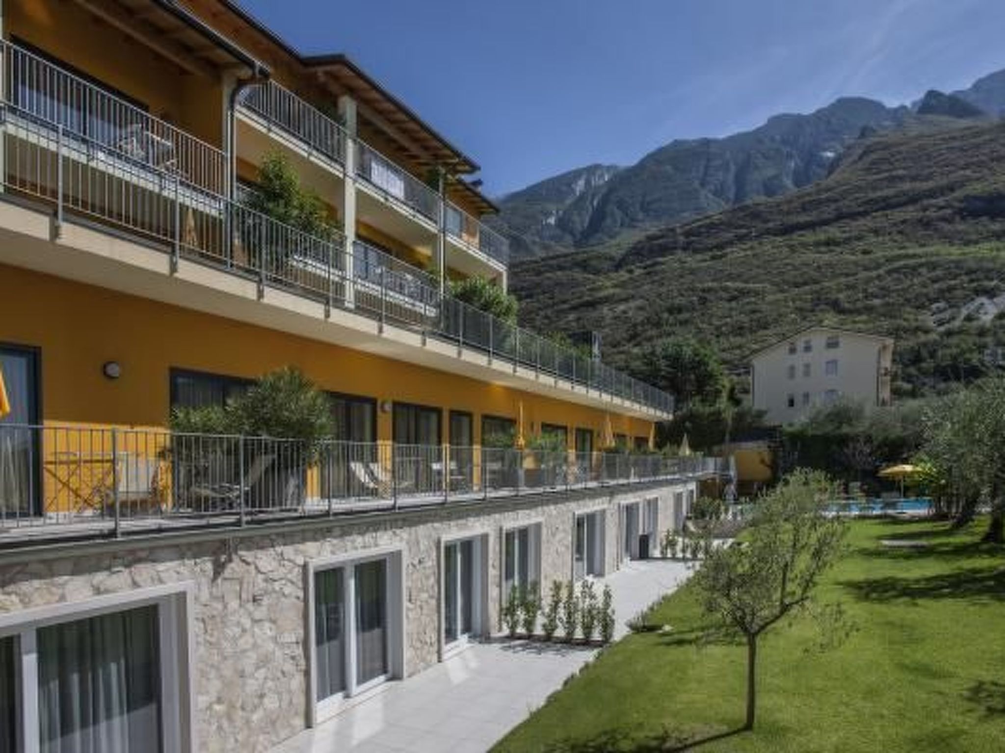 Zwei-Zimmer-Wohnung mit Seeblick-Image-tags.info