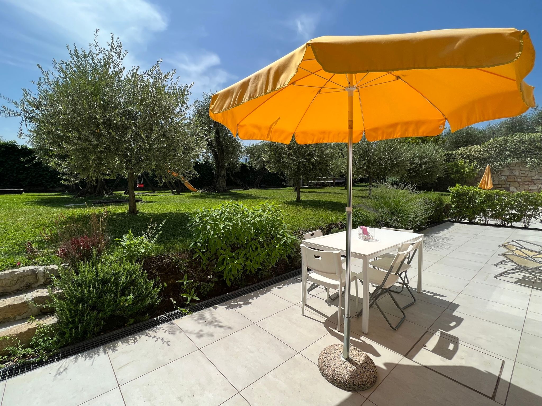 Dreizimmerwohnung mit direktem Zugang zum Garten-Image-tags.info